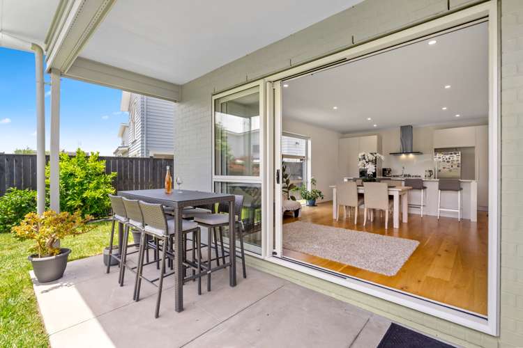 8 Onekura Street Red Beach_7