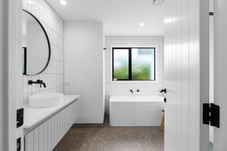 43 Coutts Way Fitzherbert_18