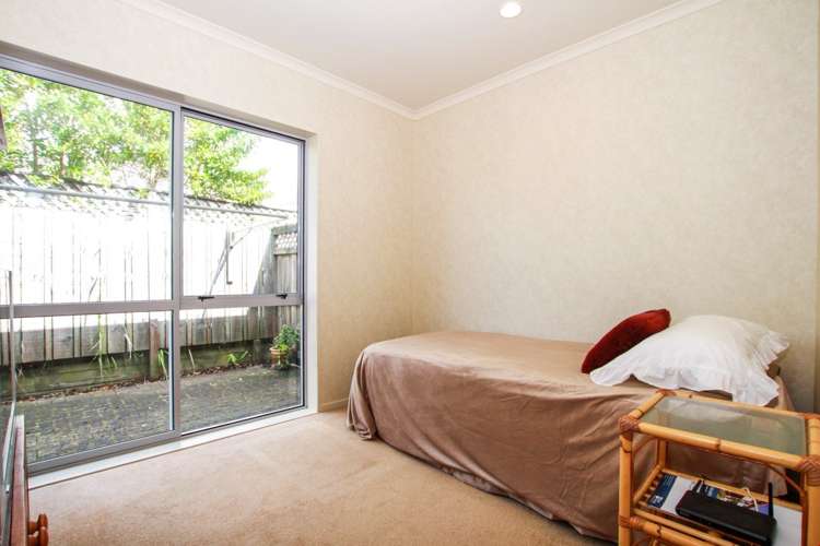 48/1 Piriti Drive Te Atatu Peninsula_6