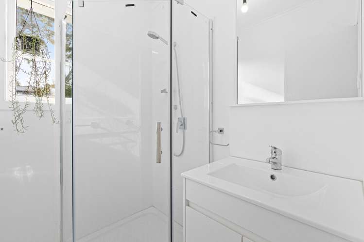 210 Archers Road Glenfield_6