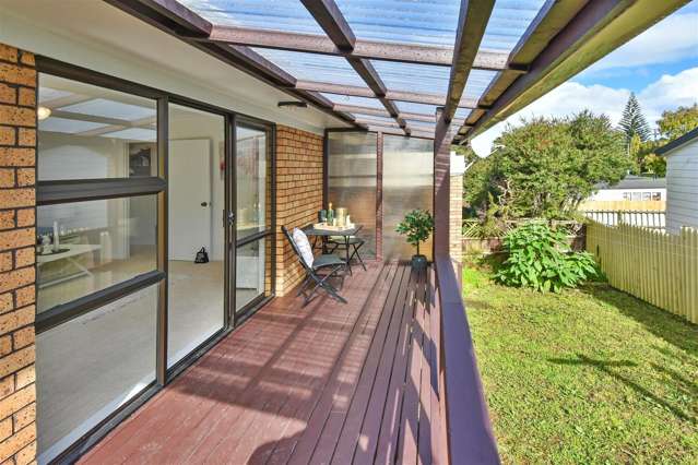 2/32 Russell Road Manurewa_1