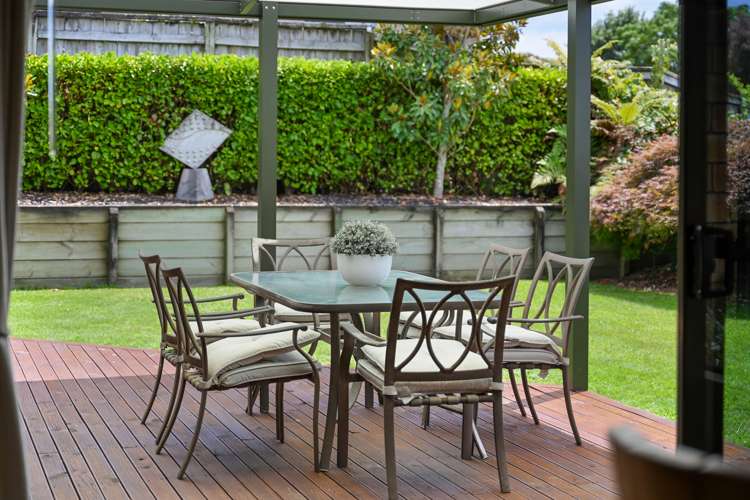 68 Wiltshire Drive Huntington_18