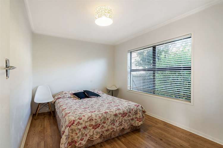 2/7 Eversleigh Road Belmont_10