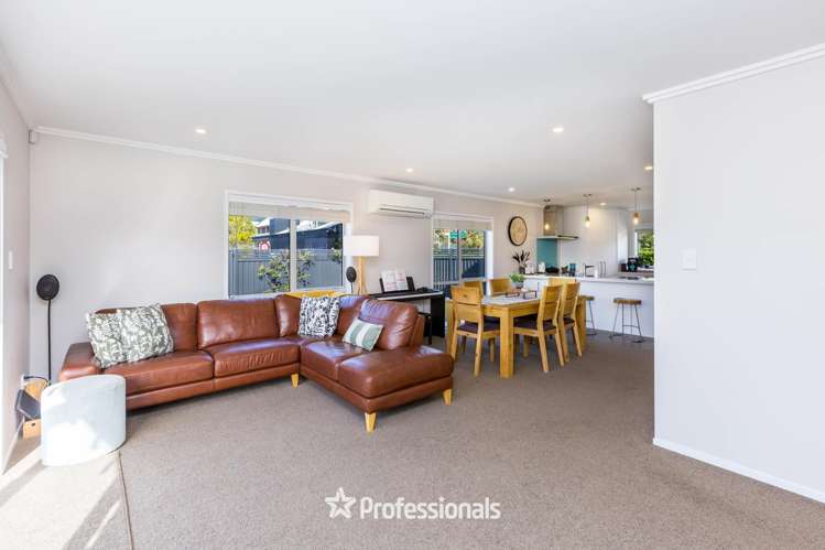 2 Chalfont Road Silverstream_7