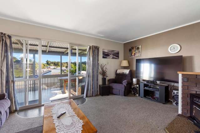 113a Amanda Avenue Dinsdale_2