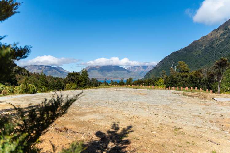 19 Peregrine Falcon Road_4