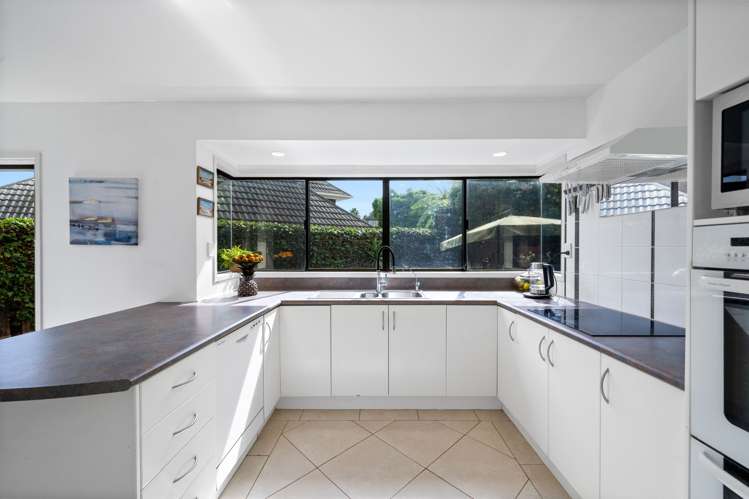 3/6 Waikato Place Saint Johns_13