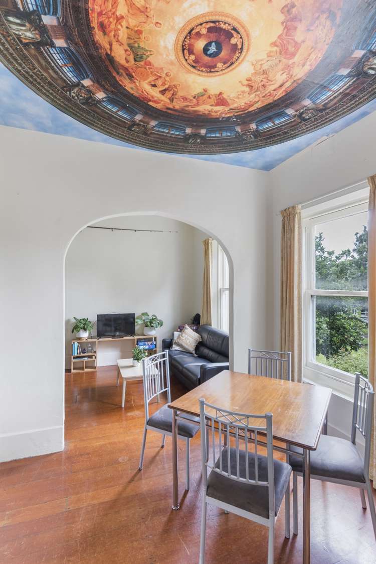 11 Castle Drive Epsom_11