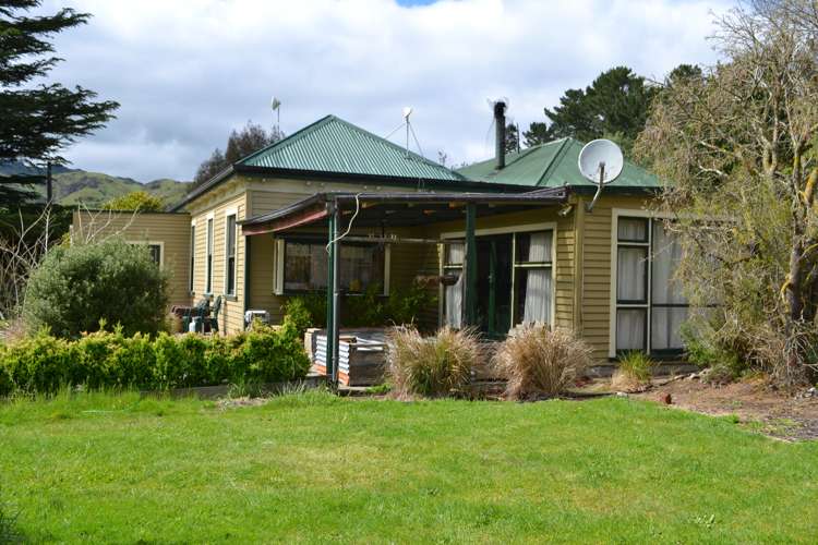 227 Overtons Road Scargill_17