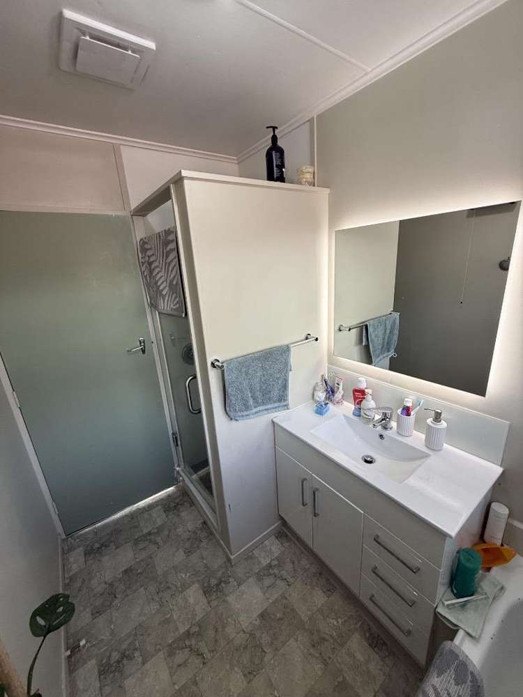 2/225 Annesbrook Drive 1951_3