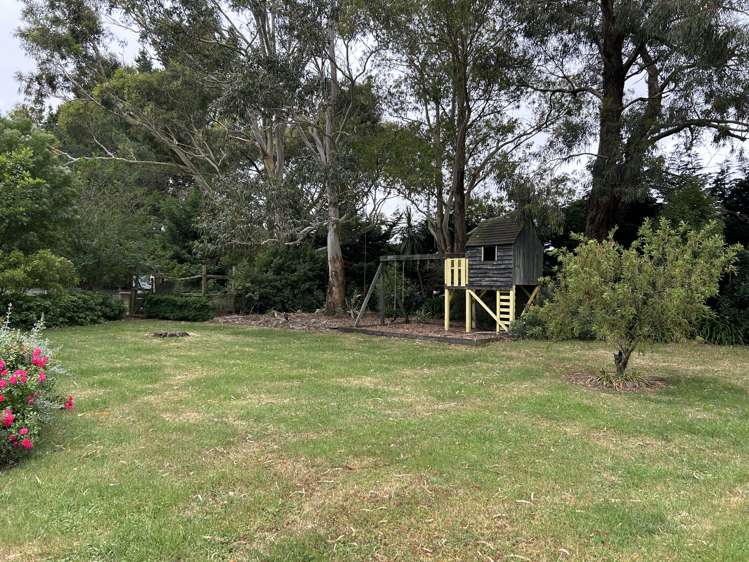 986 Selwyn Road Burnham_21