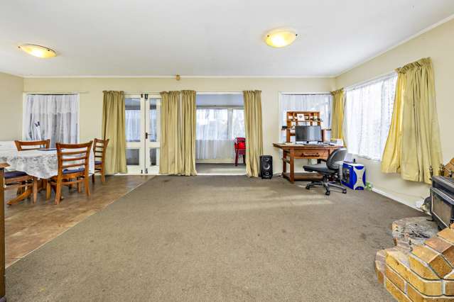 42 Sikkim Crescent Clover Park_3