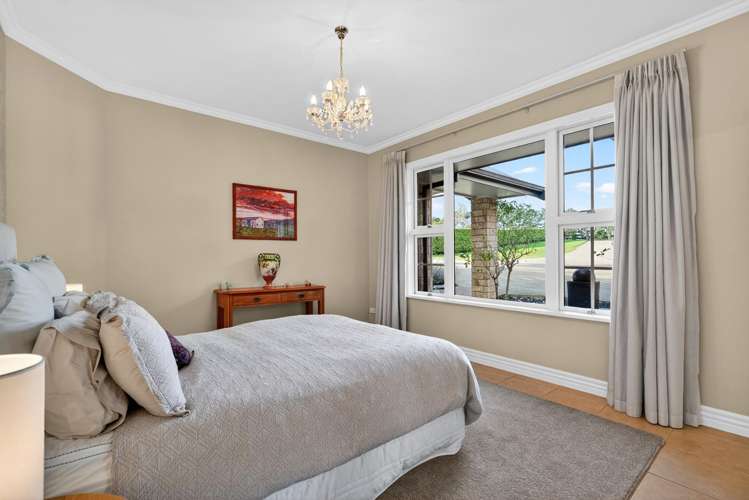 136 Mcrobbie Road Kingseat_24