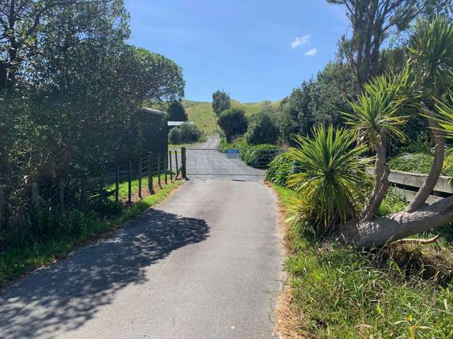 329 Grays Road Pauatahanui_1