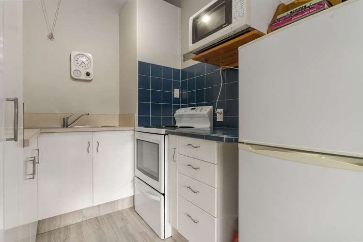 7/25 Winchester Street Merivale_3