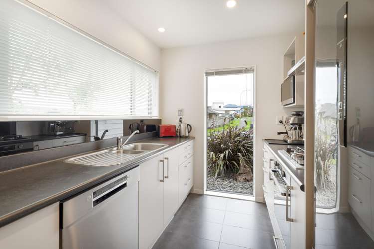 38 Erlestoke Crescent Churton Park_10