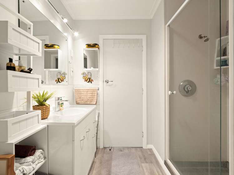 57 Brighton Road Green Island_15