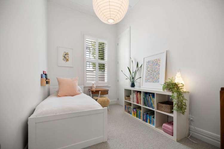 27 Shoal Bay Road Devonport_21