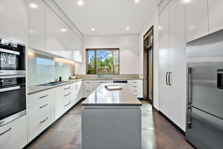 2A Crescent Road Parnell_11