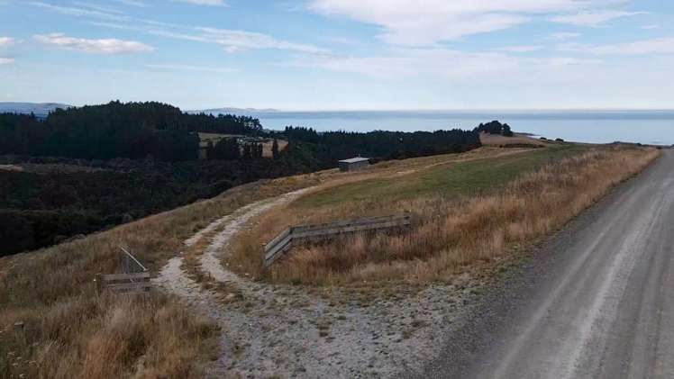 99 Kahu Ridge Road Taieri Mouth_13