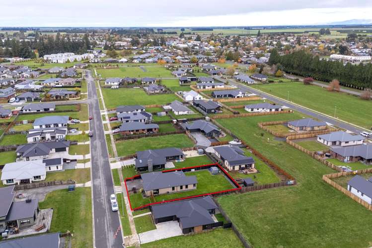 25 Memorial Crescent_0