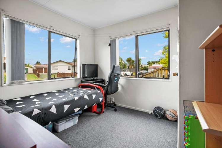 12 Kentucky Crescent Nawton_17