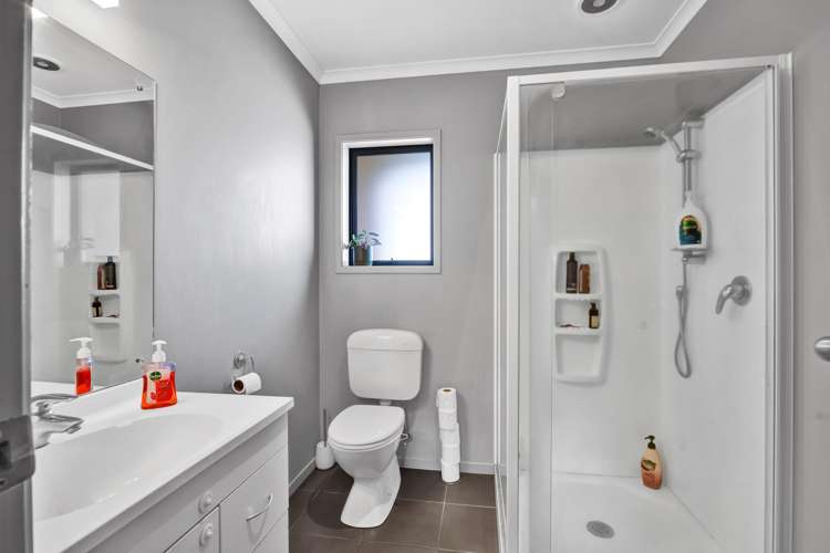 3 Estate Grove Inglewood_17