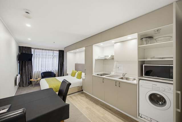 8F/35 Johnston St Wellington Central_2