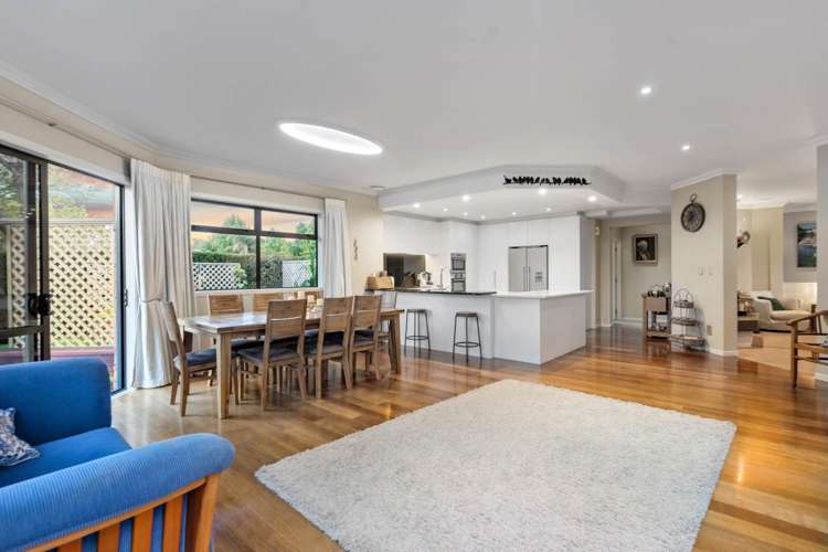 16 Lynwood Grove Dairy Flat_14