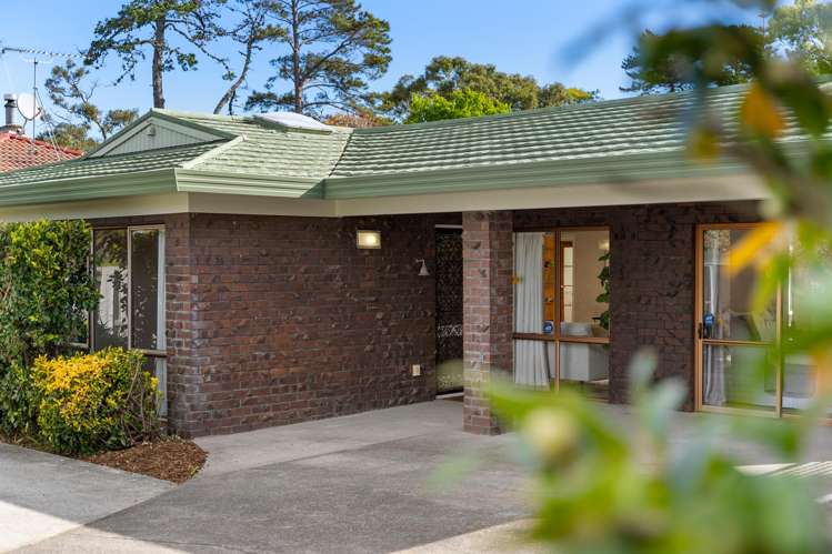14 Sunkist Bay Road Beachlands_32