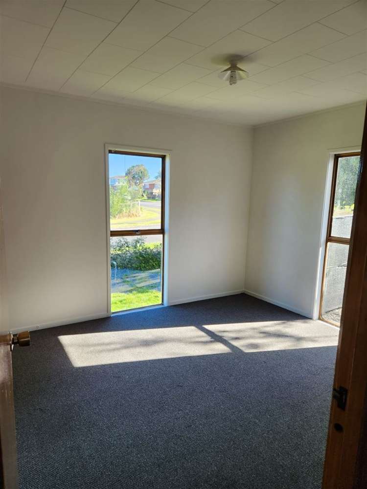 180 Mahia Road Wattle Downs_14