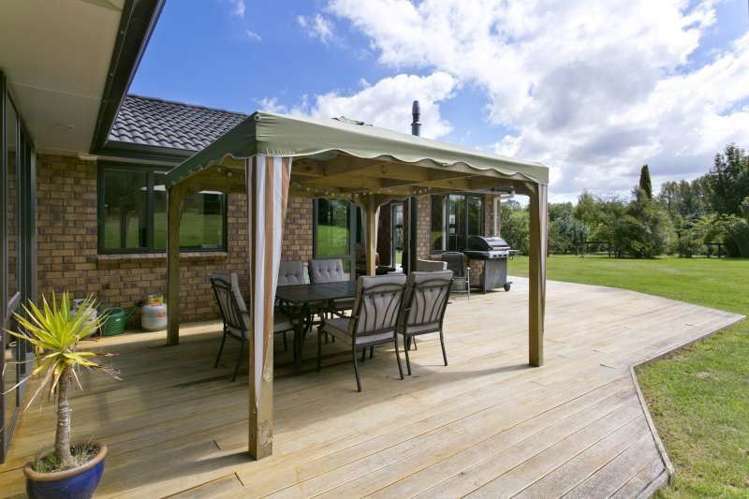 136 Mapara Road Acacia Bay_13