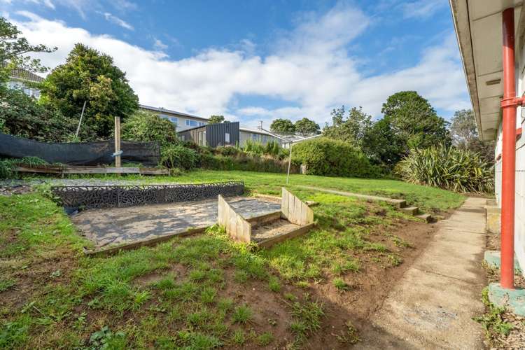 6 Hereford Street Cannons Creek_12