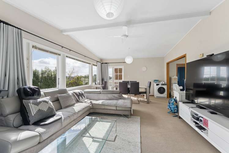 17 Catalina Crescent Forrest Hill_12
