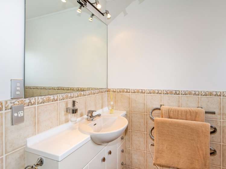 15 Mark Williams Place Clevedon_12