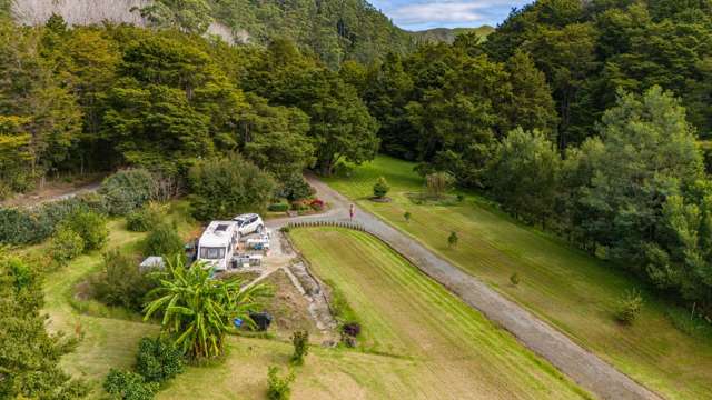 Exceptional Riverside Sanctuary