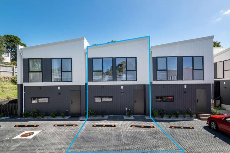 16-18 Handley Avenue Narrow Neck_29