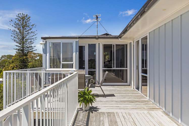 499 Grahams Beach Road Awhitu_22