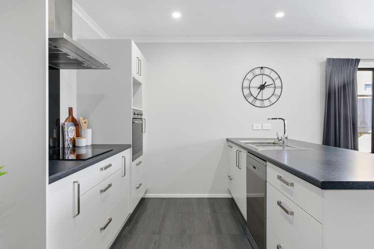 13 Mana Drive Baverstock_2