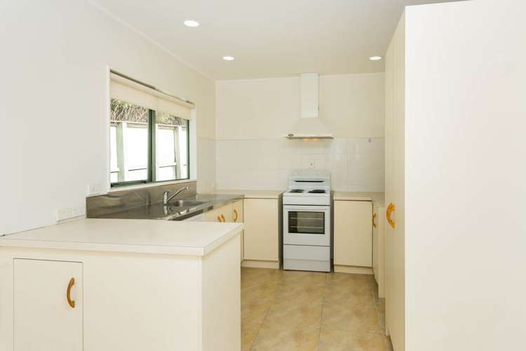 2/58 Cockayne Crescent Sunnynook_5