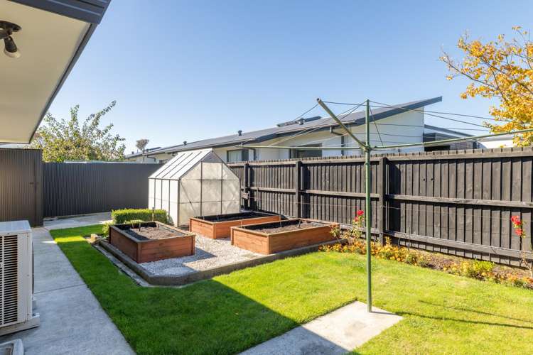 2/10 Guise Lane Hillmorton_16