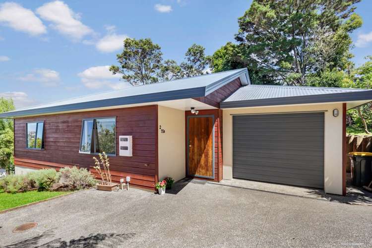 2/75d Target Road Totara Vale_11