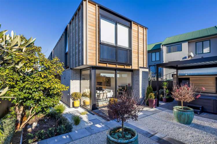 79 Andover Street Merivale_12