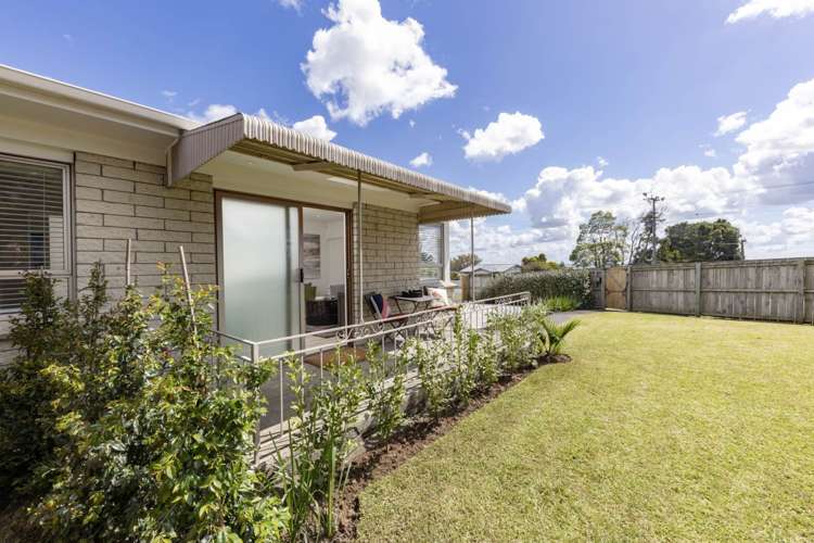 64 West Coast Road Glen Eden_6