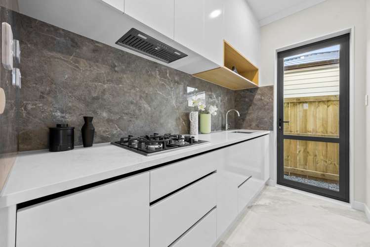 24 Furlough Road Opaheke_7