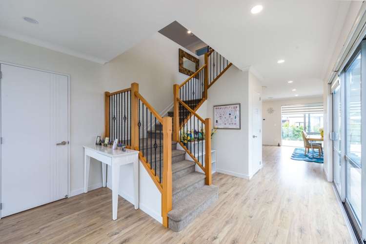 98 Colonial Drive Silverdale_5