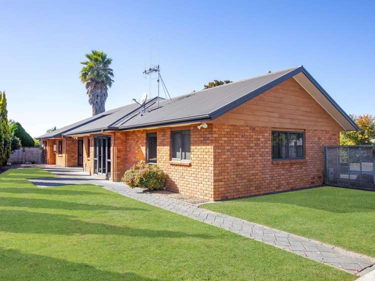 2 Shiraz Place Rototuna_6