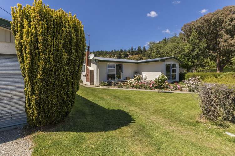 7 Hopkins Street Luggate_19