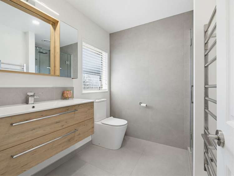 27 Basley Road Owhata_14