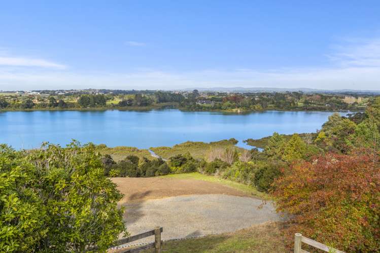 31 James Paige Lane Riverhead_8